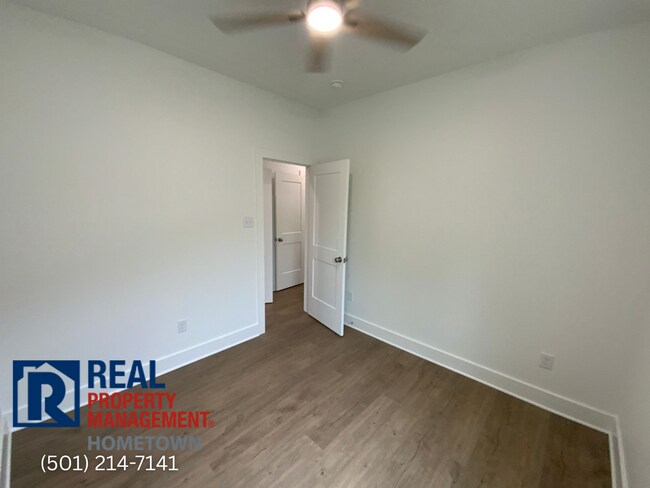 Building Photo - 2265 Rosemary Dr