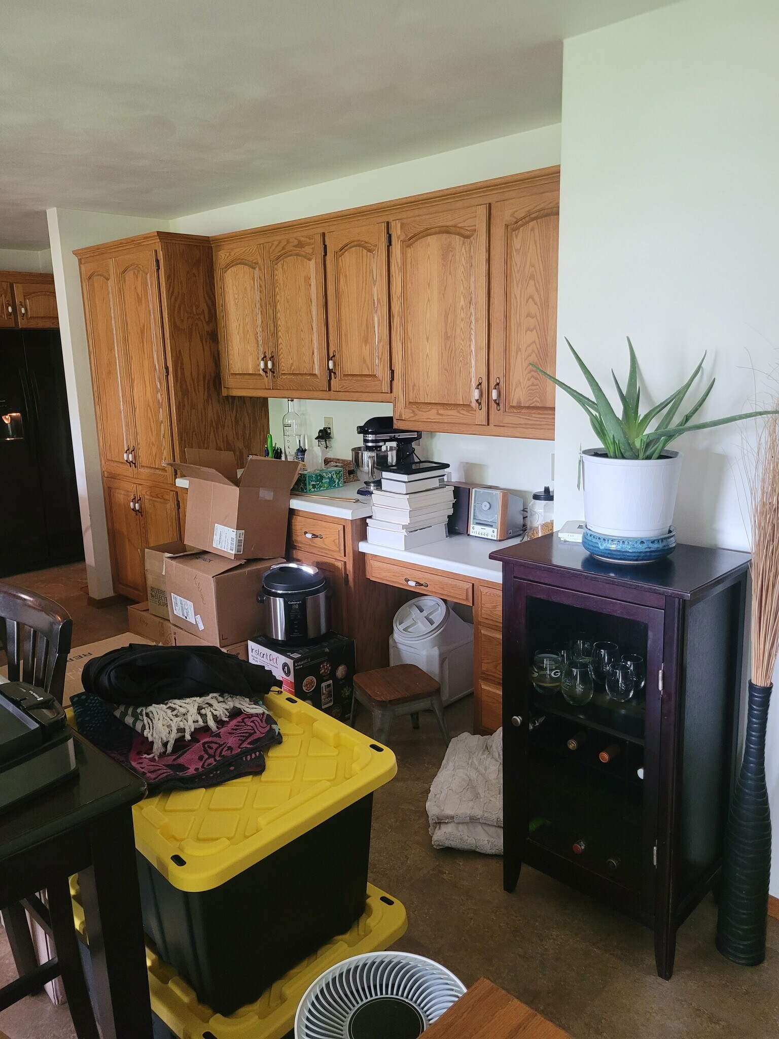 kitchen - W5851 Hearthstone Dr