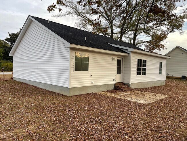 Building Photo - 1351 Virginia Acres