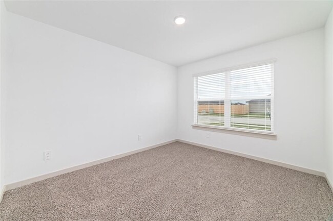 Building Photo - 7207 Sunbreeze Ln