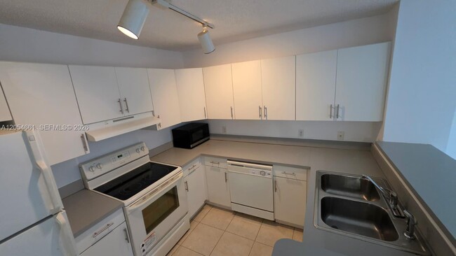 Building Photo - 4500 NW 107th Ave
