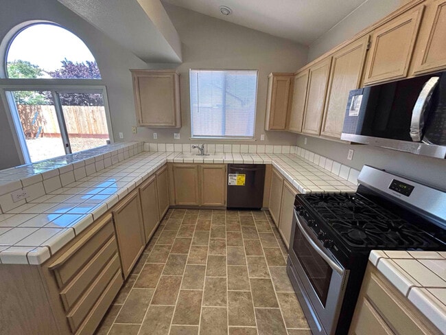 Building Photo - 1247 Arbor Ct