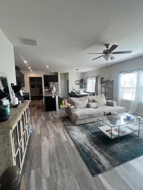 Building Photo - 1905 Azure Grove Ct