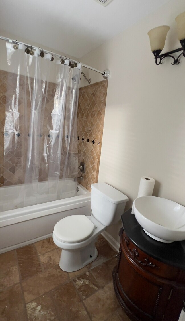 Building Photo - 3304 Forette Ln