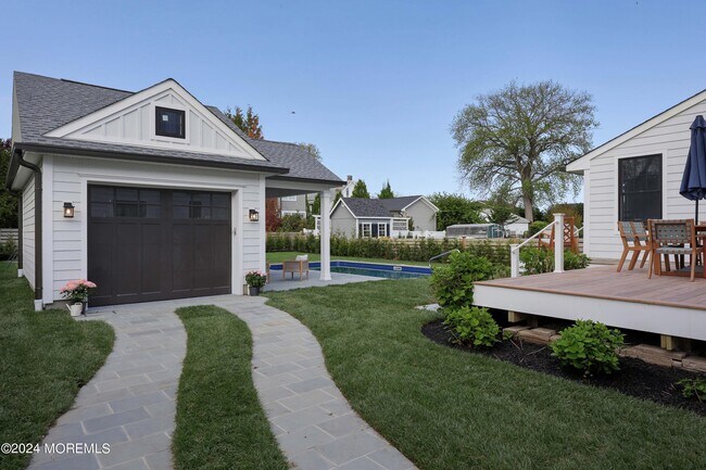 Building Photo - 408 Central Ave