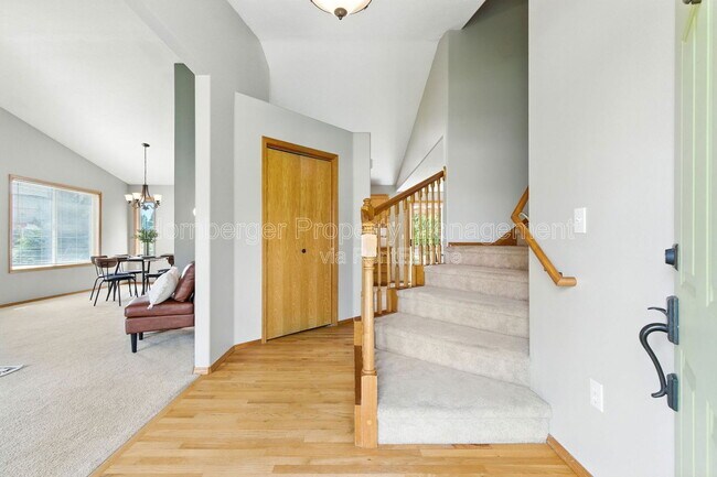 Building Photo - 3431 W 21st Ave