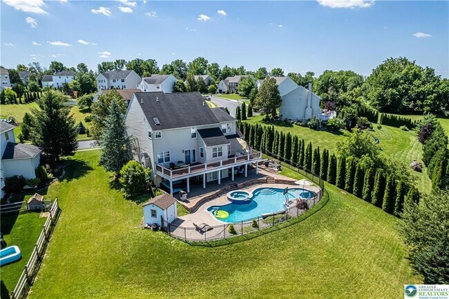 Building Photo - 202 McNair Cir