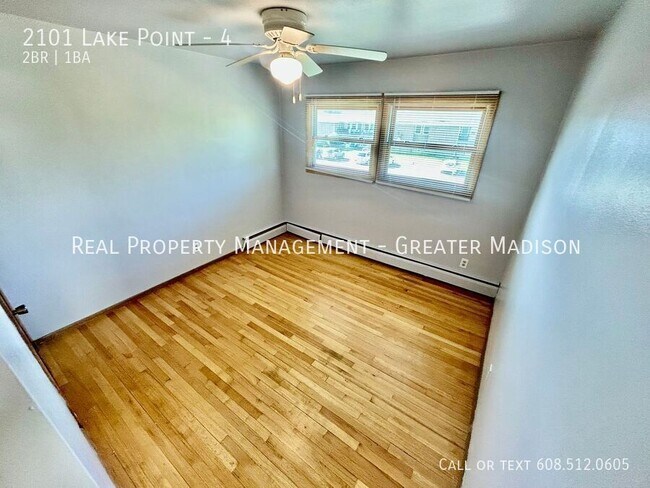 Building Photo - 2101 Lake Point Dr