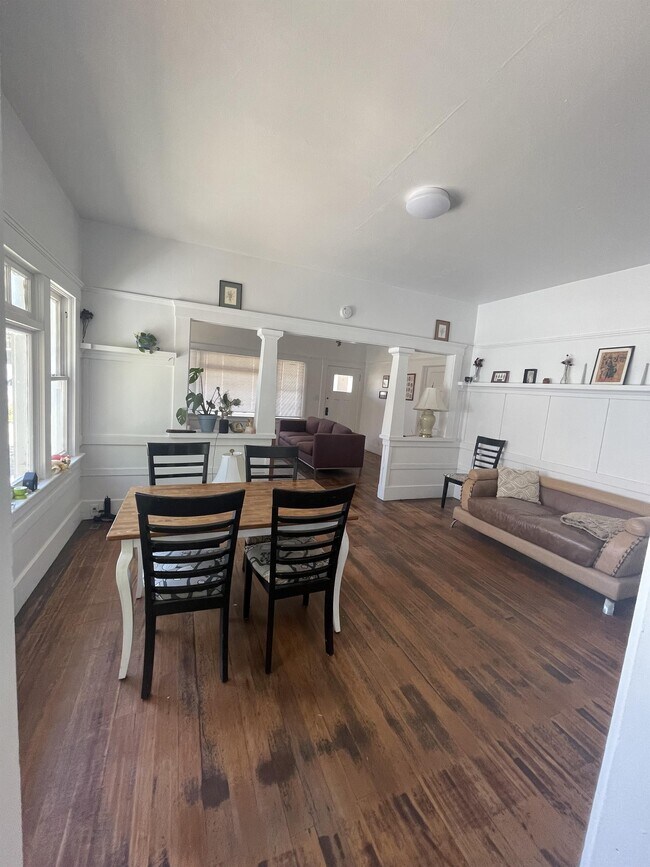 Building Photo - 292 Higuera St