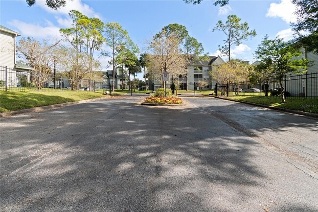 Building Photo - 6166 Westgate Dr