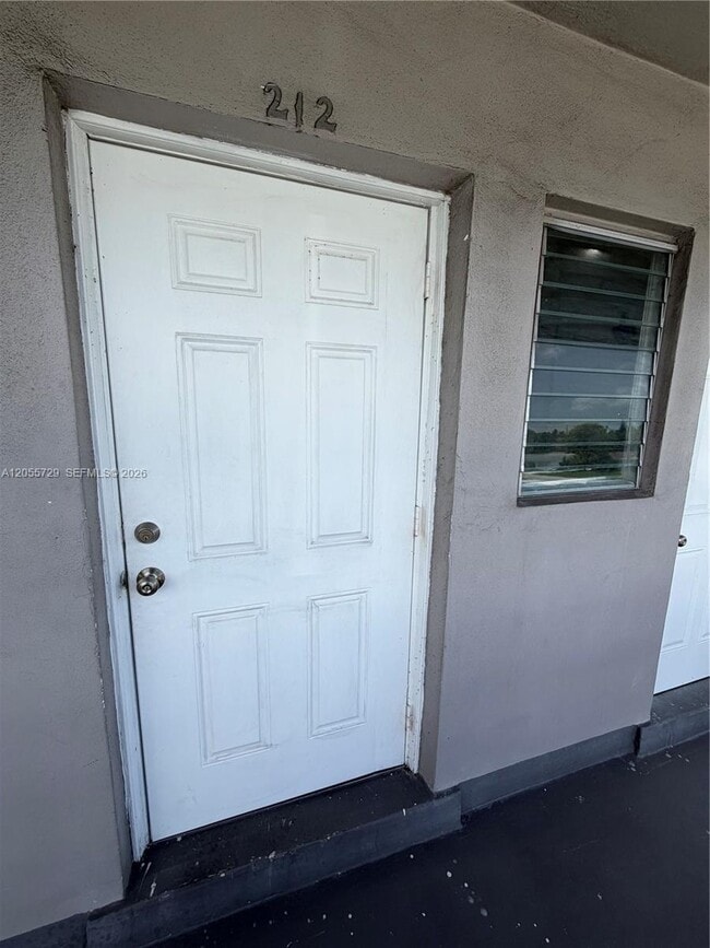 Building Photo - 6720 Arbor Dr