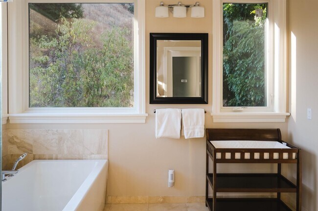 Building Photo - 5700 Alhambra Valley Rd