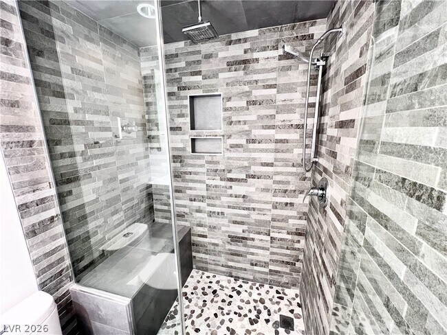 Building Photo - 6955 N Durango Dr