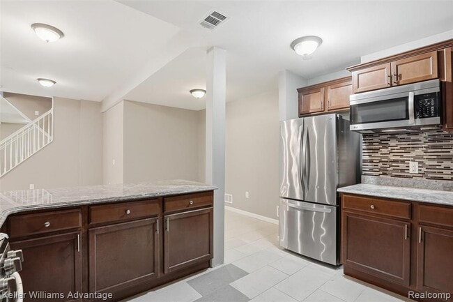 Building Photo - 1625 Emerald Pines Dr