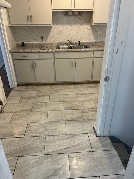 Building Photo - 3575 S Ethel St