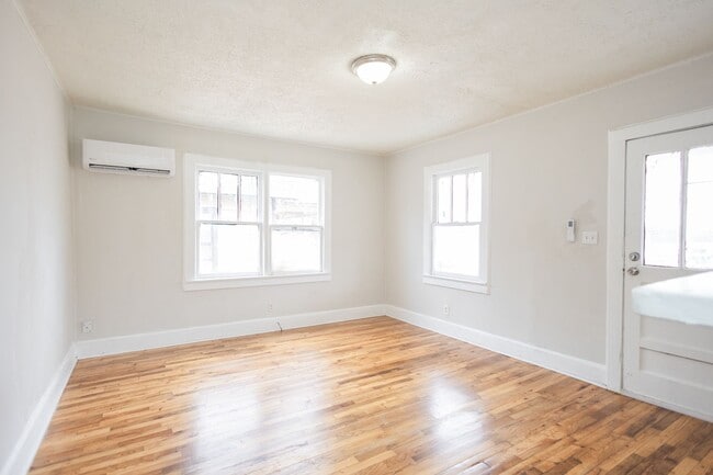 Building Photo - 486 Hammond Dr