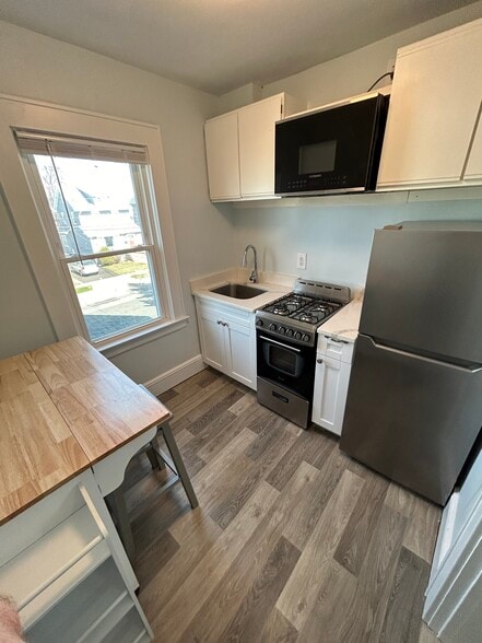 Building Photo - 534 Park Pl