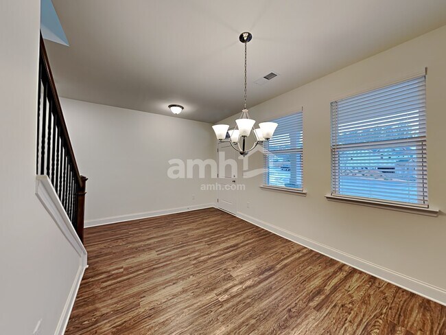 Building Photo - 1300 Ashlyn Ct