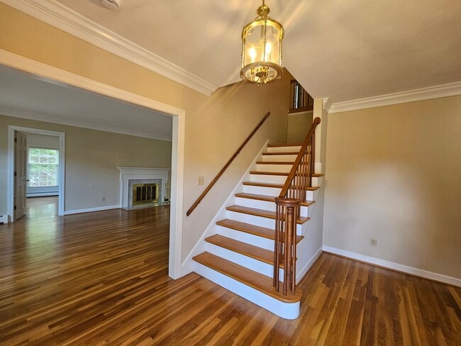 Building Photo - WITCH DUCK POINT