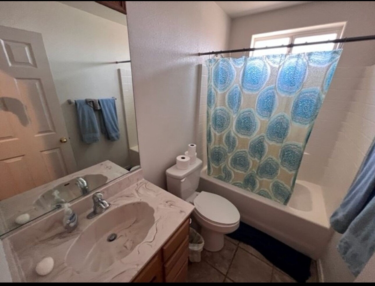 Building Photo - 2968 La Paloma Dr