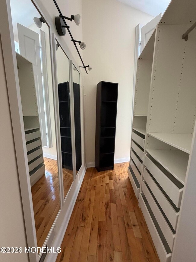 Building Photo - 616 Mattison Ave