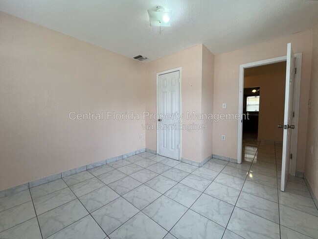Building Photo - 2521 Kingsland Ave