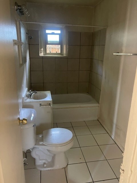 Building Photo - 131 General Arnold St NE