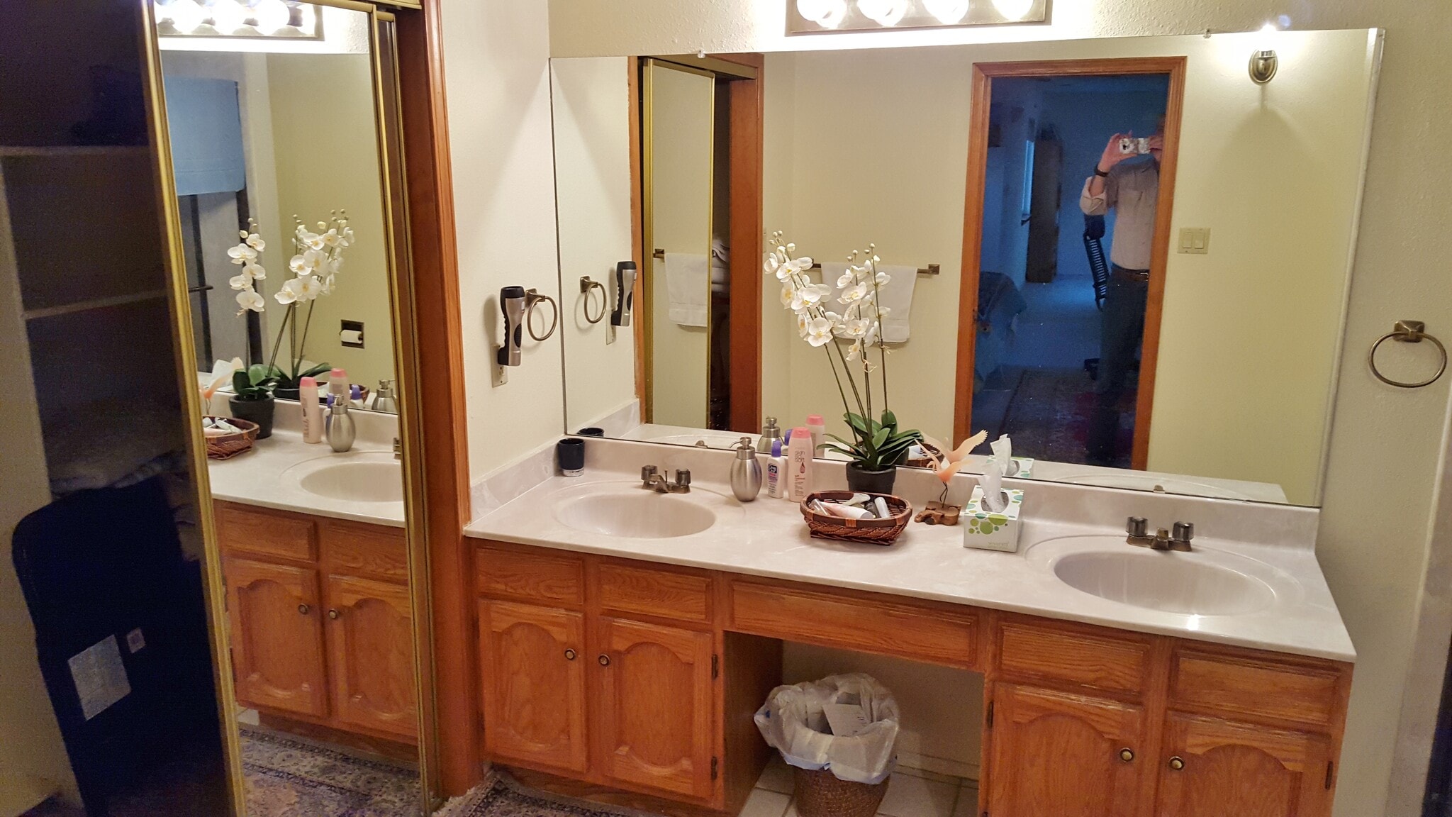 This is the master bath with large closet to the left. - 6436 Saint Josephs Ave NW
