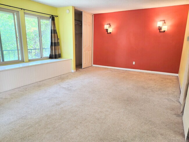 Building Photo - 9514 Easter Way
