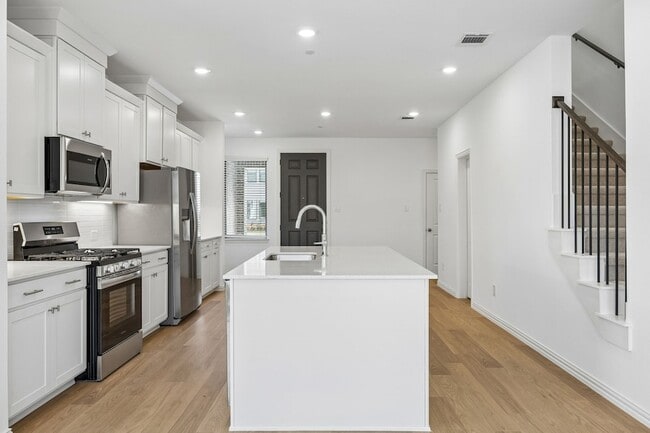 Building Photo - 3547 Pierce Ln