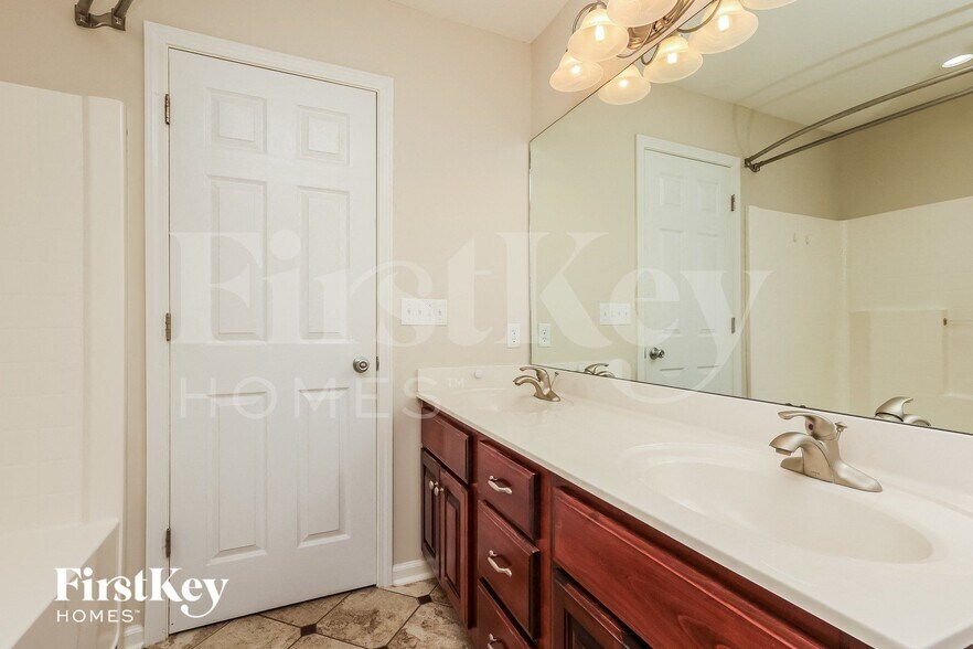 Building Photo - 113 Brandywine Ln