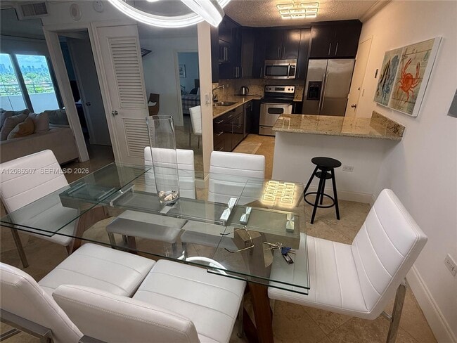 Building Photo - 5555 Collins Ave