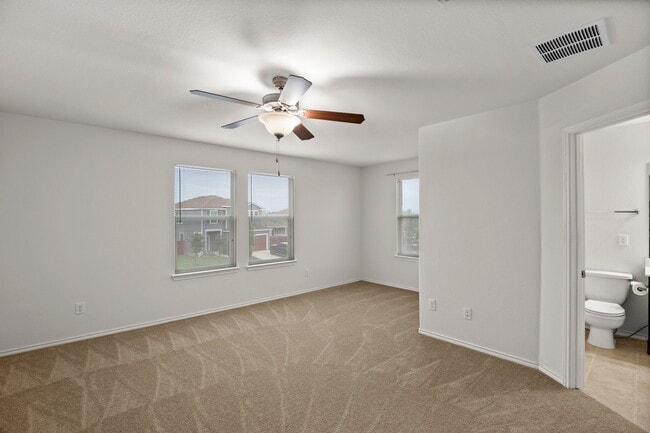 Building Photo - Large Two Story Home Only Minutes From Aus...
