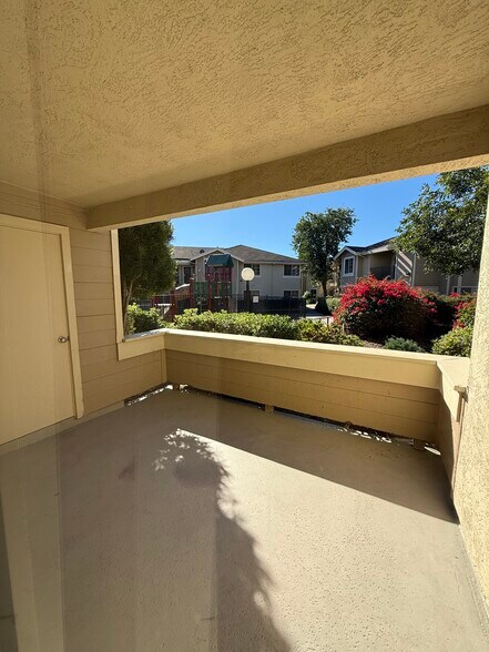 Building Photo - 3585 Grove St