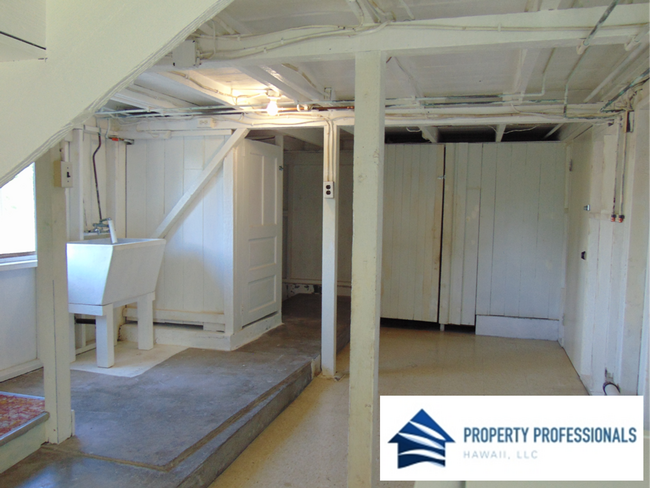 Building Photo - Live like you want with convenience