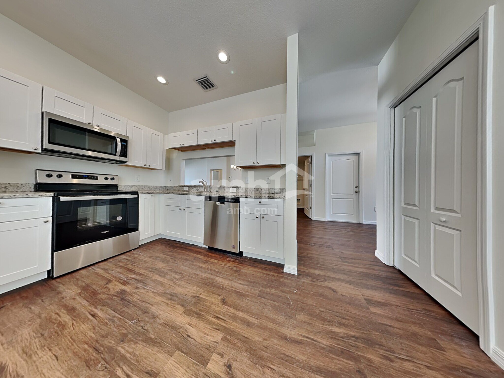 Building Photo - 13219 Beechberry Dr