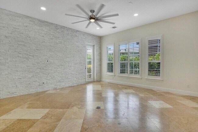 Building Photo - 138 Via Palma Ln