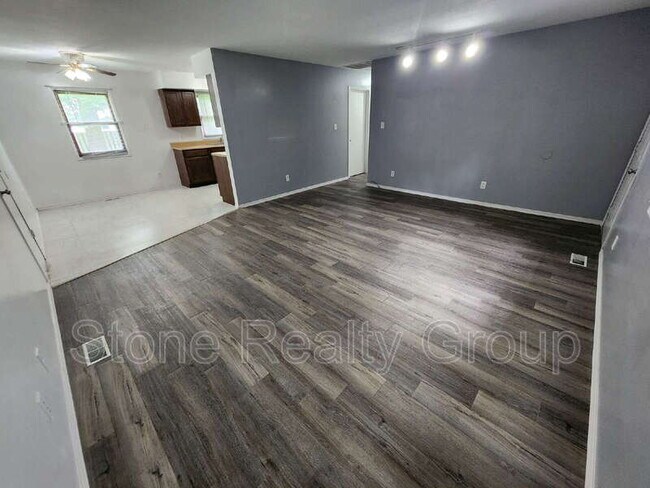 Building Photo - 7738 N 42nd 1/2 St