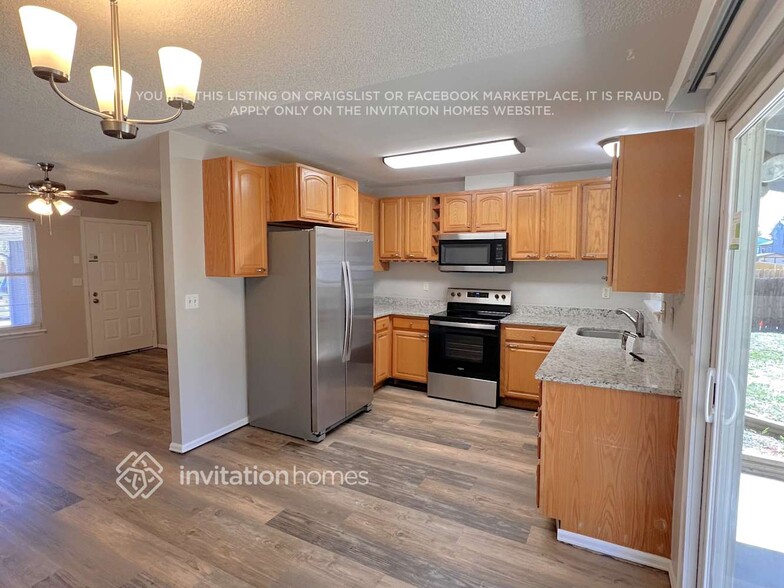 Building Photo - 16522 E Princeton Pl