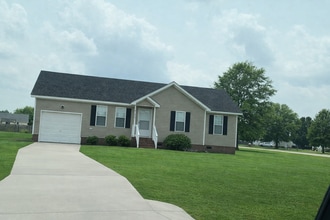 Building Photo - Get your application in fast!