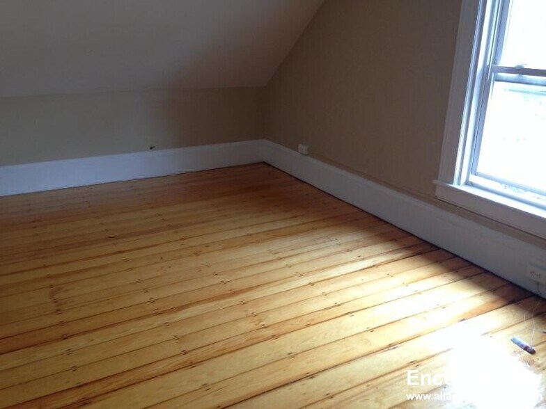 Building Photo - 23 Highgate St