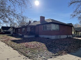 Building Photo - 2405 Van Buren Ave