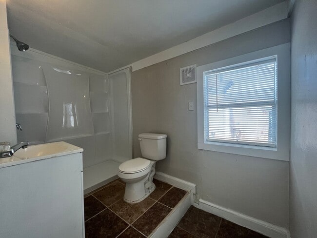 Building Photo - FLOUR BLUFF ONE BEDROOM W/ BILLS PAID!!