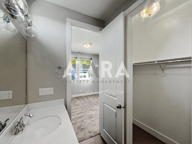 Building Photo - 9167 S Galette Ln