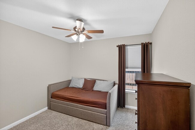Building Photo - 830 Cypress Ln