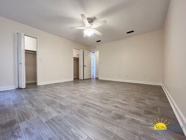 Building Photo - Great 3 bedroom family home in the heart of Destin!