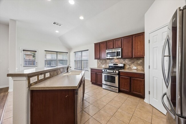 Building Photo - Freshly Updated Single-Story Home with New Flooring & Spacious Open Layout