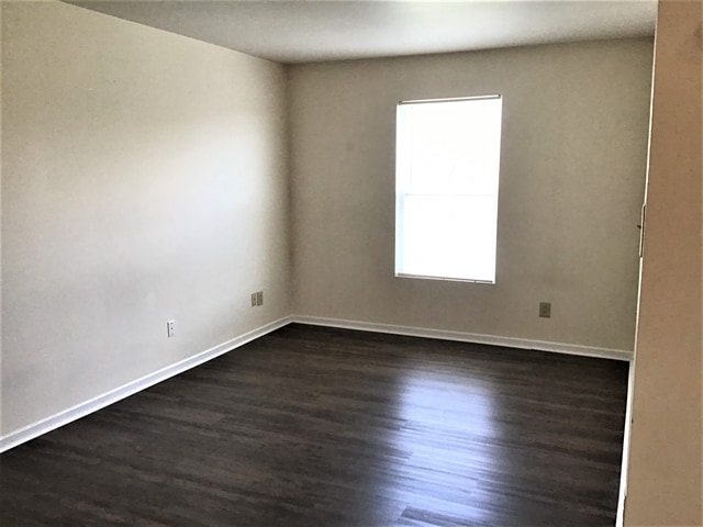 Building Photo - 467 Sedgewick Dr