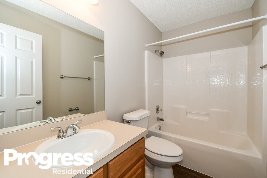 Building Photo - 7326 Ironside Ct
