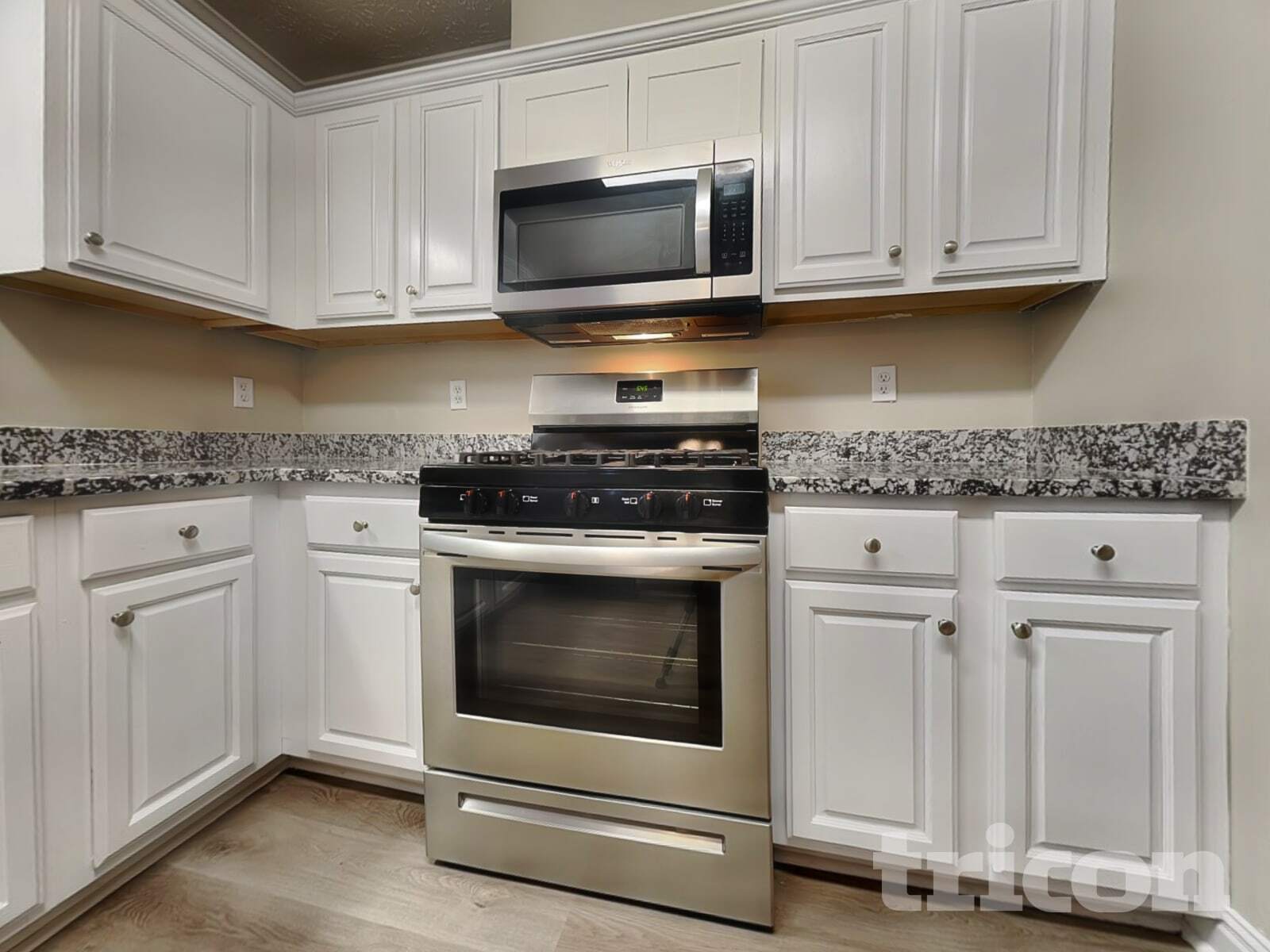 Building Photo - 265 Wisteria Way